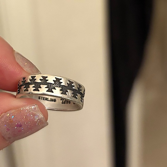 Navajo Sterling Silver Temé Ring - Picture 1 of 7